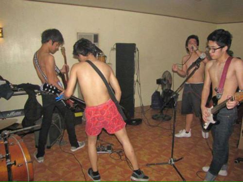 darkvaperxxvi's tweet photo. Sana ganito sila sa TRES!😍 
#ParkingFive -🐘 http://t.co/hnUlYVkcZP