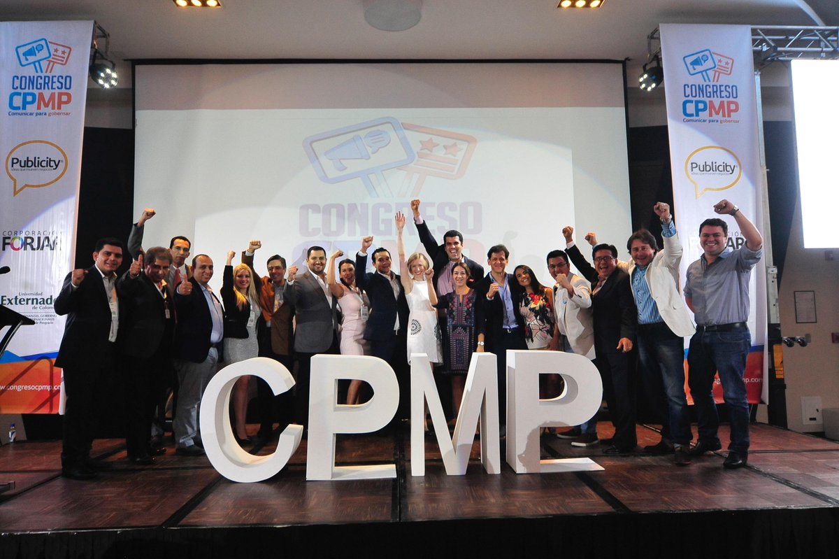 CongresoCPMP's tweet photo. Comunicar para gobernar #CongresoCPMP2015 @marinaraff @manhanelli @LD_Duque @camiloseve @dbassante @amaury2206 http://t.co/98SiWOO35b
