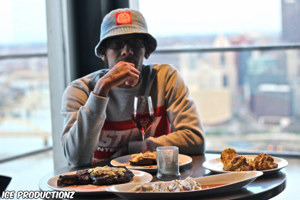 totrueice's tweet photo. New @RippMKF Video Dropping At 8pm eastern time π¬π¨π― #IceProductionz http://t.co/r2jcGgnq6y