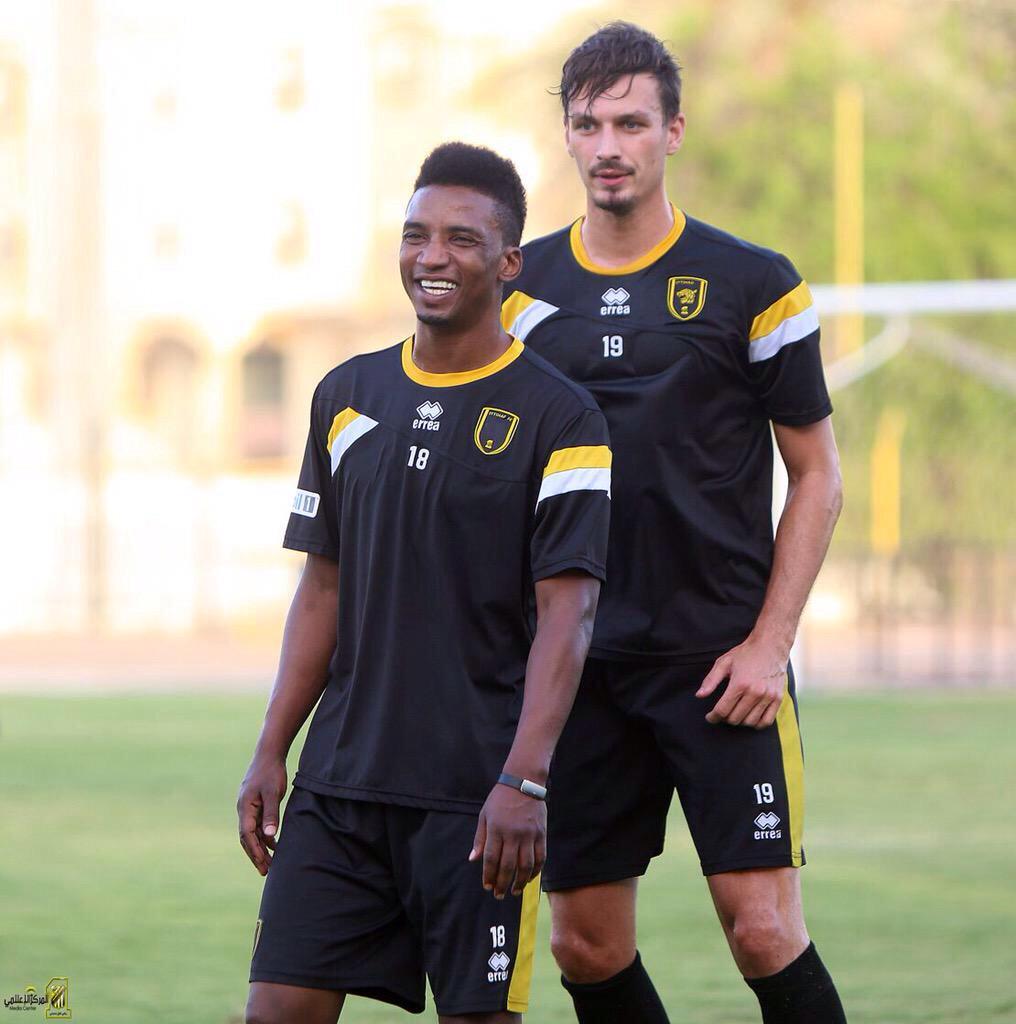 قوطي tweet media