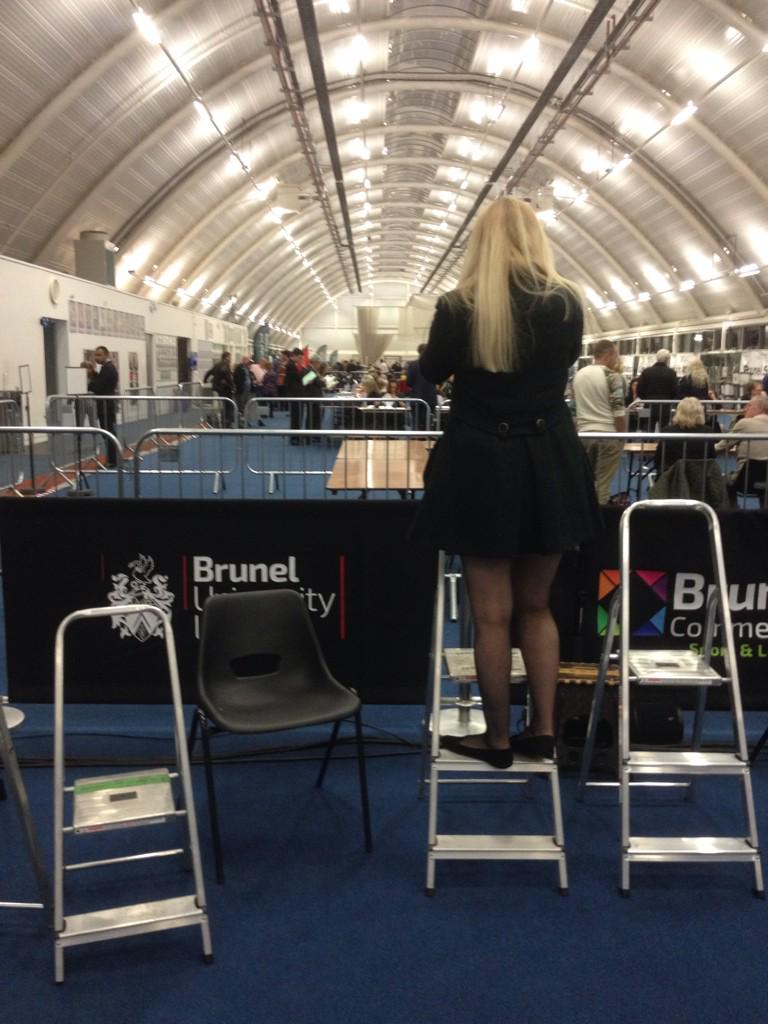 alexballi_'s tweet image. #JournalistProblems #partylikeajournalist @pippa_ak