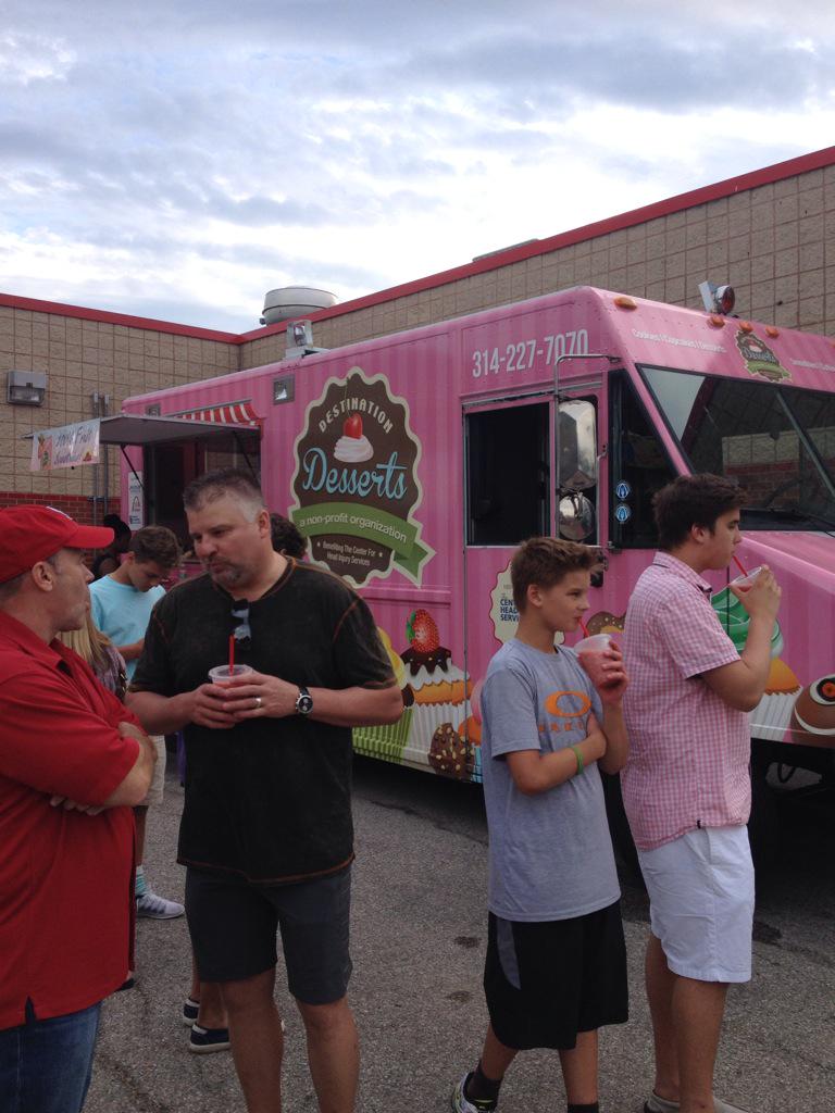 KehrsMillPrin's tweet photo. Family Food Truck Night at Kehrs Mill!!  So much fun!!!!! http://t.co/vd16gDcNDU