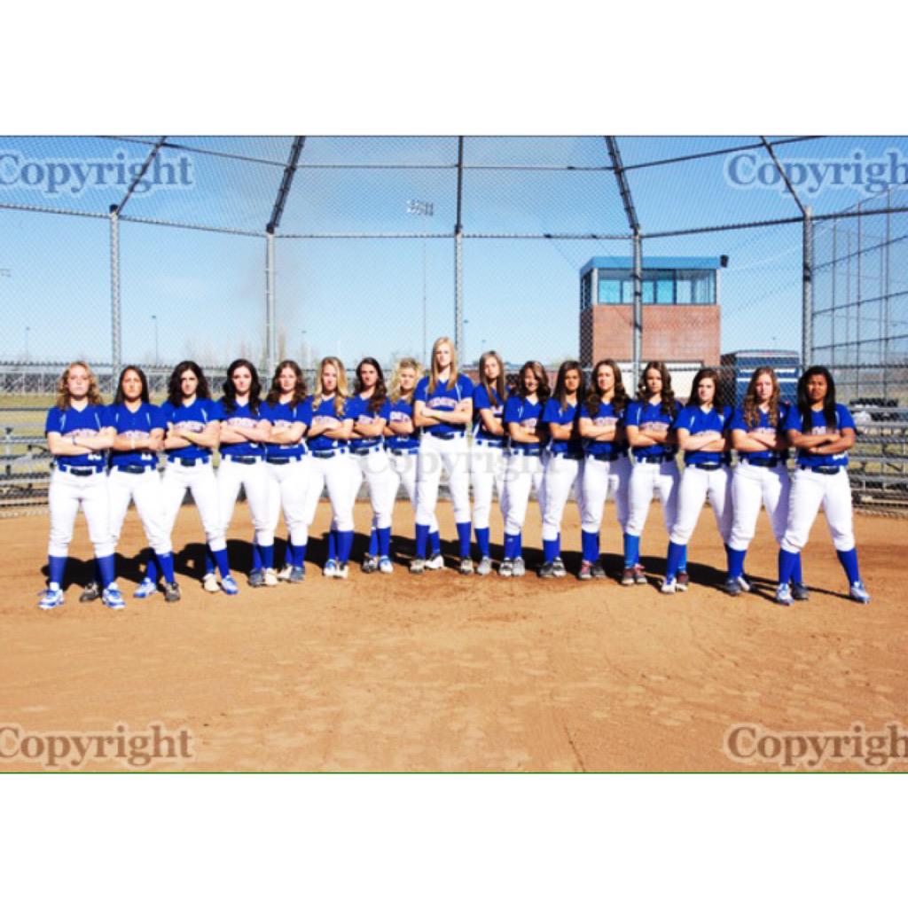 kelseejo4's tweet photo. UNDEFEATED REGION CHAMPS.💙🐾 http://t.co/C1v2iY36wd