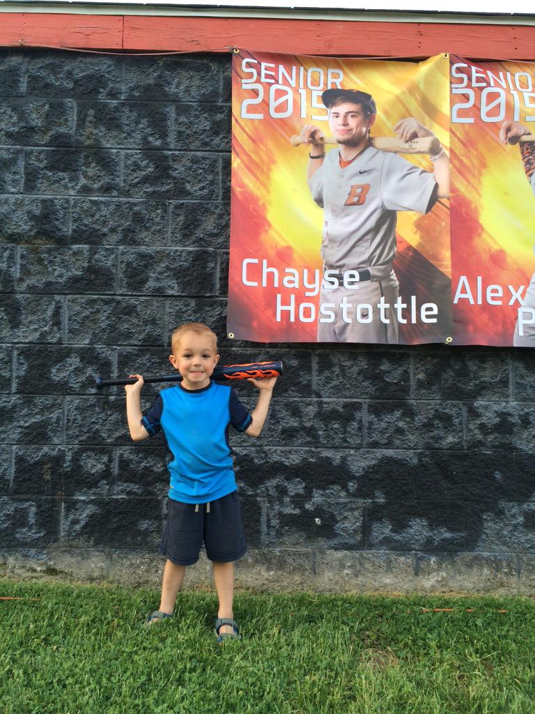 CountsAlex's tweet image. He loves his big cousin ⚾️💖 @Chayse_3