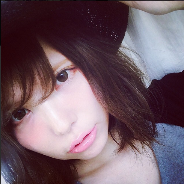 jidobijo's tweet photo. 益若つばさちゃんがかわいいしキレイ♡ #自撮り #益若つばさ #つーちゃん
https://t.co/QKTQphYgZI