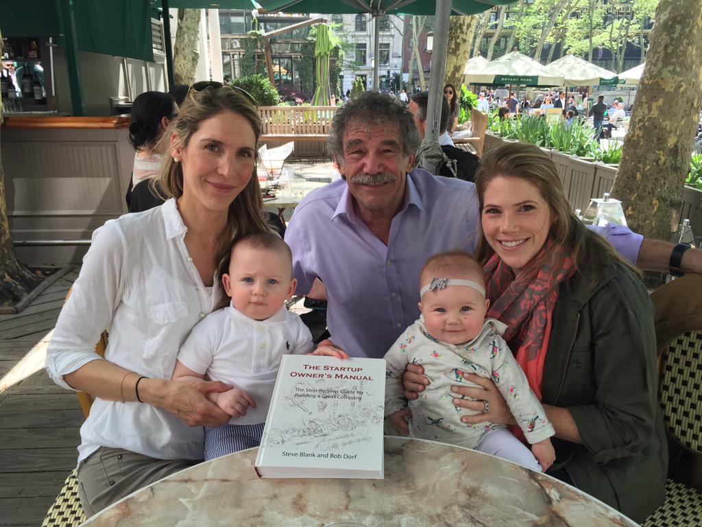 grace_nyc's tweet photo. @bobdorf and The next generation of Lean launchpad superstars!@elizabethalott @CBSCEO @ColumbiaEntprog http://t.co/qRcPpezjrJ