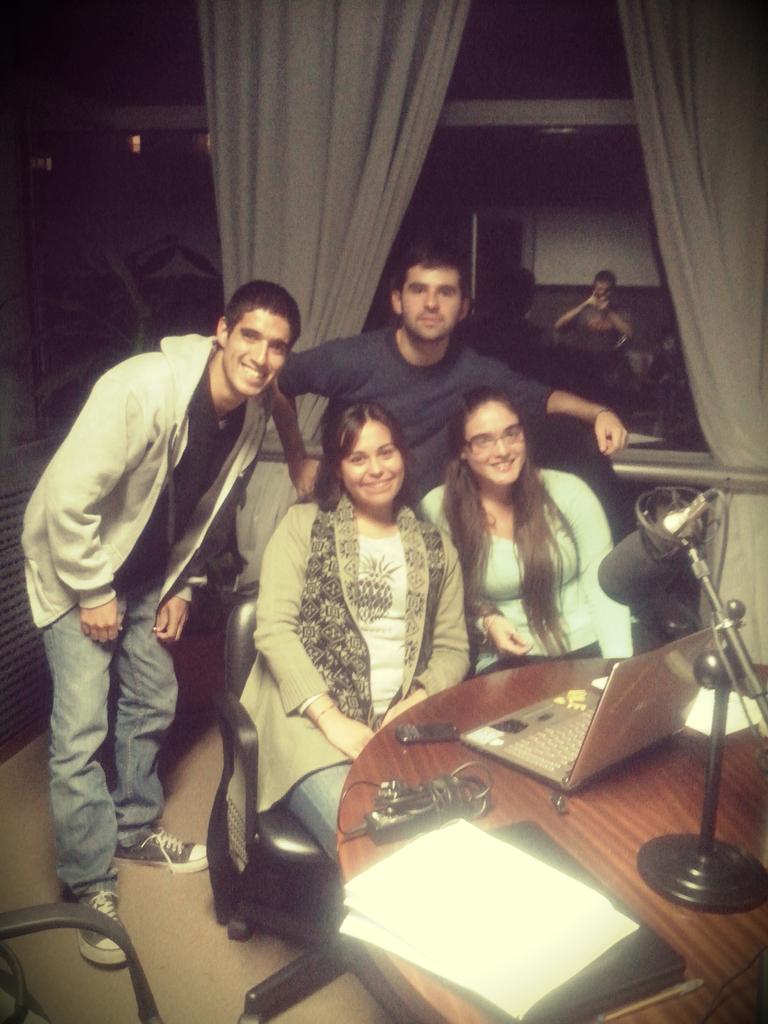 LaPulperiaCba's tweet photo. #FinPrimerPrograma en @radiolyf .... el equipo #Pulpero les da las gracias! Los esperamos el próximo jueves a las 17 http://t.co/kL1eGro5hX