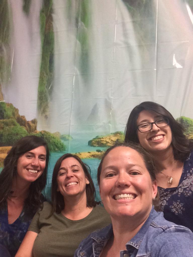 mrsharrisonTX's tweet photo. 4th Grade teachers continuing their worldly travels...penguins, climbed Mt Everest, and the Waterfalls!!! http://t.co/wUMrBeZPyr