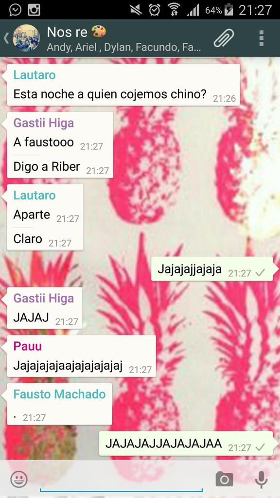 AyuuContrera's tweet photo. JJAJAJAJAJJAAJJA 😂😂 
los amo demasiado #NosRe🎨 http://t.co/iQorLKSf2A