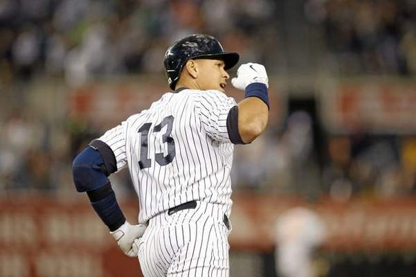 InsideSoCalSpts's tweet photo. Just in: Alex Rodriguez passes Willie Mays on all-time HR list. #661 #HRList #Yankees #MLB http://t.co/bcOrD8tbKe http://t.co/911kLBWhJX