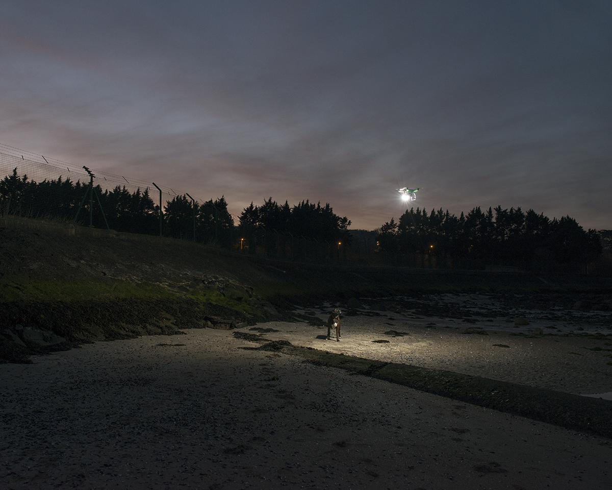 paulpaulphoto's tweet photo. And we're off!  Festival opened tonight, Matthew Gordon winning our photo competition in An @angrianan #remotephoto http://t.co/MvrYdbHiqd