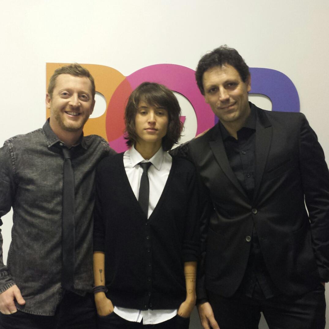 mechelalanne's tweet photo. @FugaPopTV Feliz primer semana!!! #gala #netar #proudof @POPTV_uy @Elcammarota @Belumare @solgarciatrillo http://t.co/8z9l4E74mO