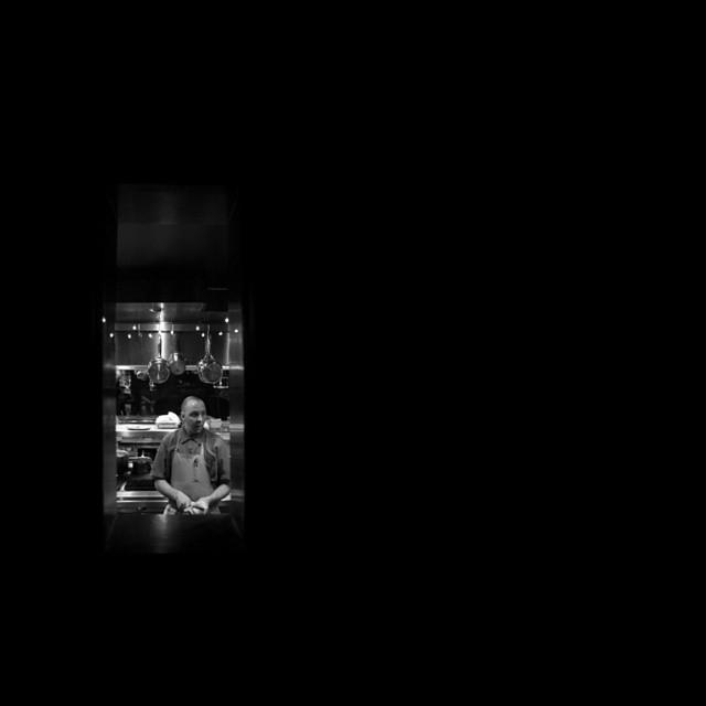 pecheney's tweet photo. Through the Looking Glass
@chefwhiting
@492chs
#chefshots #kitchenaction #portraits #843 #charlestonly http://t.co/4JWP2YQ7yw