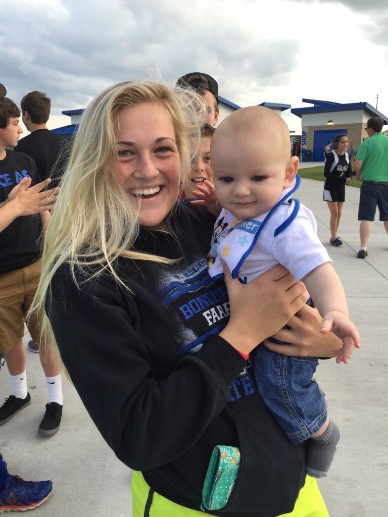 YungTeachStrab's tweet photo. 2 of my favorites 😍 @erinwinders http://t.co/UoY1G7Z28M