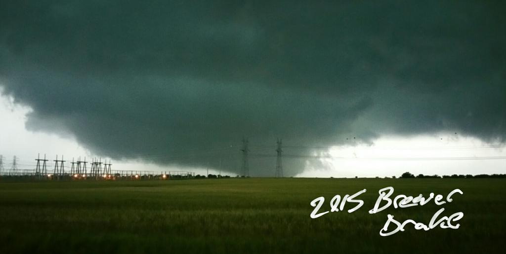 SimonBrewer3's tweet photo. Wedge tornado near Bolivar TX 15 min ago @JustonStrmRider @TWCBreaking @NBCNews @JimCantore http://t.co/Lk0F9Y4ozA