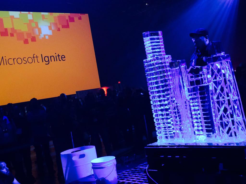 Robert67009472's tweet photo. #msignite Awesome Chicago!! http://t.co/ZnhR3oYgmi