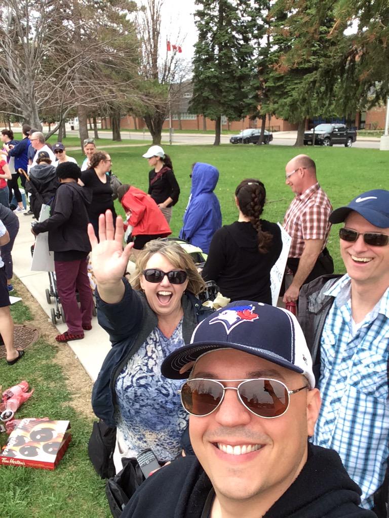 M_Marrelli1's tweet photo. Day 1 #picketselfie #osstfd19 #MrBrasil #MrsPerry #walkfor #studentlearningconditions #selfdirected #MyPrepTime http://t.co/6GBWzrOIFj