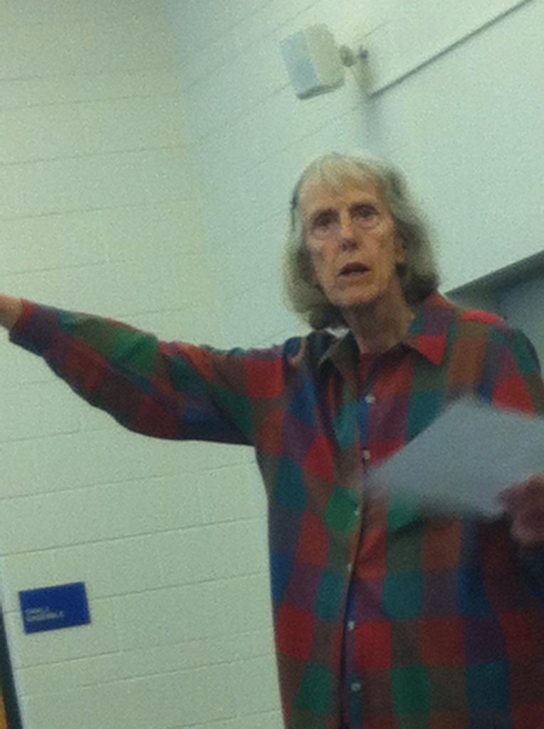 xandergordon3's tweet photo. Favorite sub...pretty sure she is deaf and blind sometimes😂 http://t.co/RTjmelaEDE