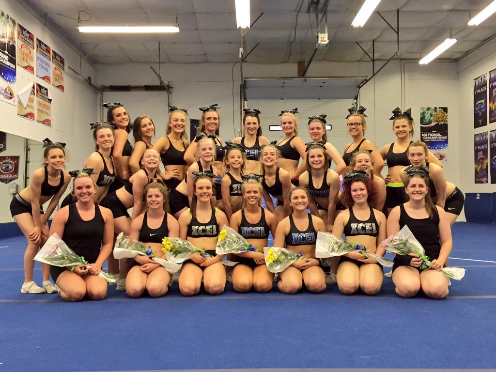 haleyy_atkinss's tweet photo. no matter what happens this weekend, I will always love this team #wearetitanium #youcannotbreakus 💚💙 http://t.co/aeAk0pXbwH