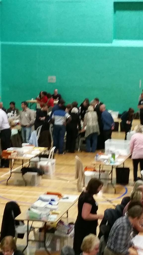 Agents deliberating over doubtful papers here for #sutton and #cheam #ge2015 <a href="/BBCLondon949/">We've moved...</a>