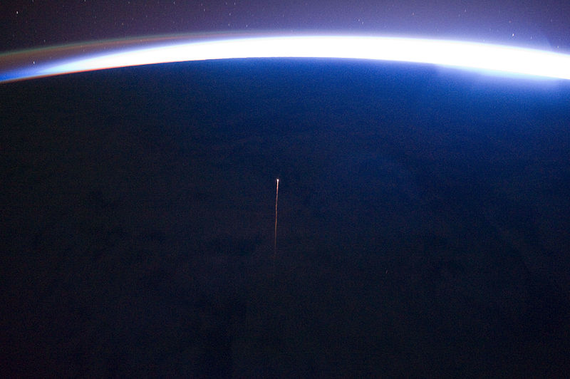 ikluft's tweet photo. NASA image of Progress-M 10M re-entry in Oct 2011, viewed from ISS. #space #Progress59 #ProgressM27M http://t.co/OaoHTtFsy8