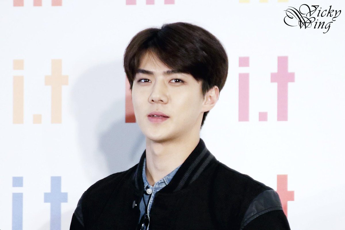 EXOXOXOID tweet media