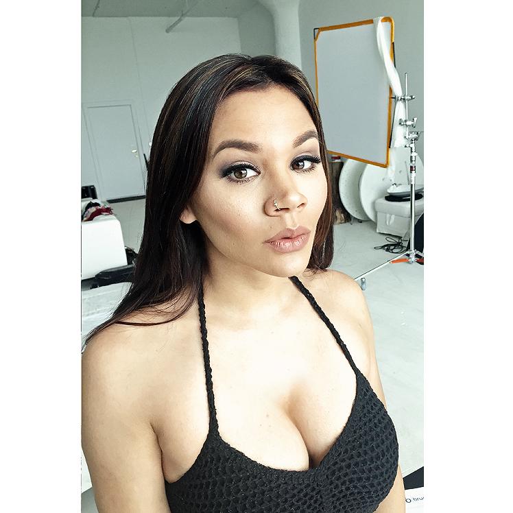 lshima_model's tweet photo. BTS with Bruce Turner! Make-up by Ashley Tolliver. :) http://t.co/bVIrNeVIBE