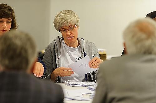 NrthLondonNews's tweet photo. Bit of a lull here at #barnetcount we're still waiting for all three constituencies AND Garden Suburb by-election http://t.co/YqaoeVdxyN