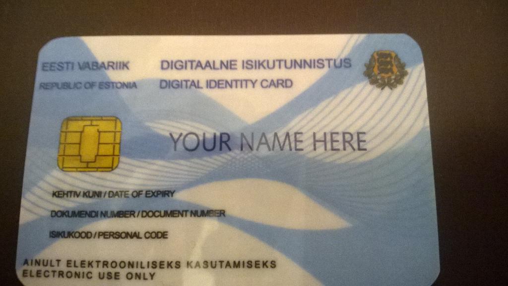 liisalehmus's tweet photo. Tältä näyttää #Viro n uusi digitaalinen #henkilökortti. #e_Residents http://t.co/MxJoenaTRv