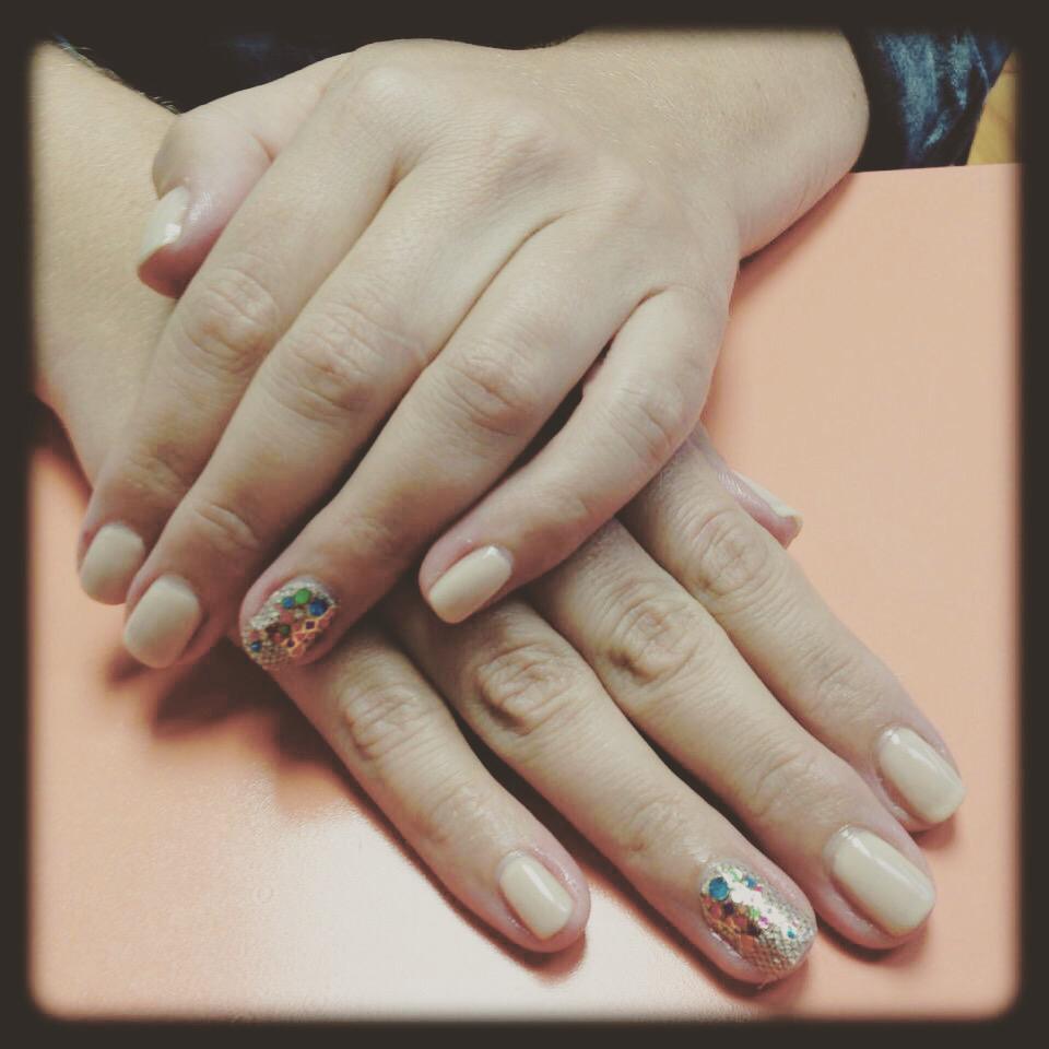 ToeTally_'s tweet photo. #nudenails #bling #toetallypolished #nailart http://t.co/JYoEvWdbhp
