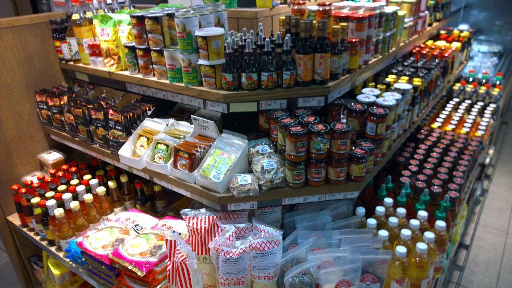 CakebreadCT's tweet photo. Easy to see why #SparSeaPoint won store of the year.Good in every department &amp; open 7am. http://t.co/9UiCqYsXhF