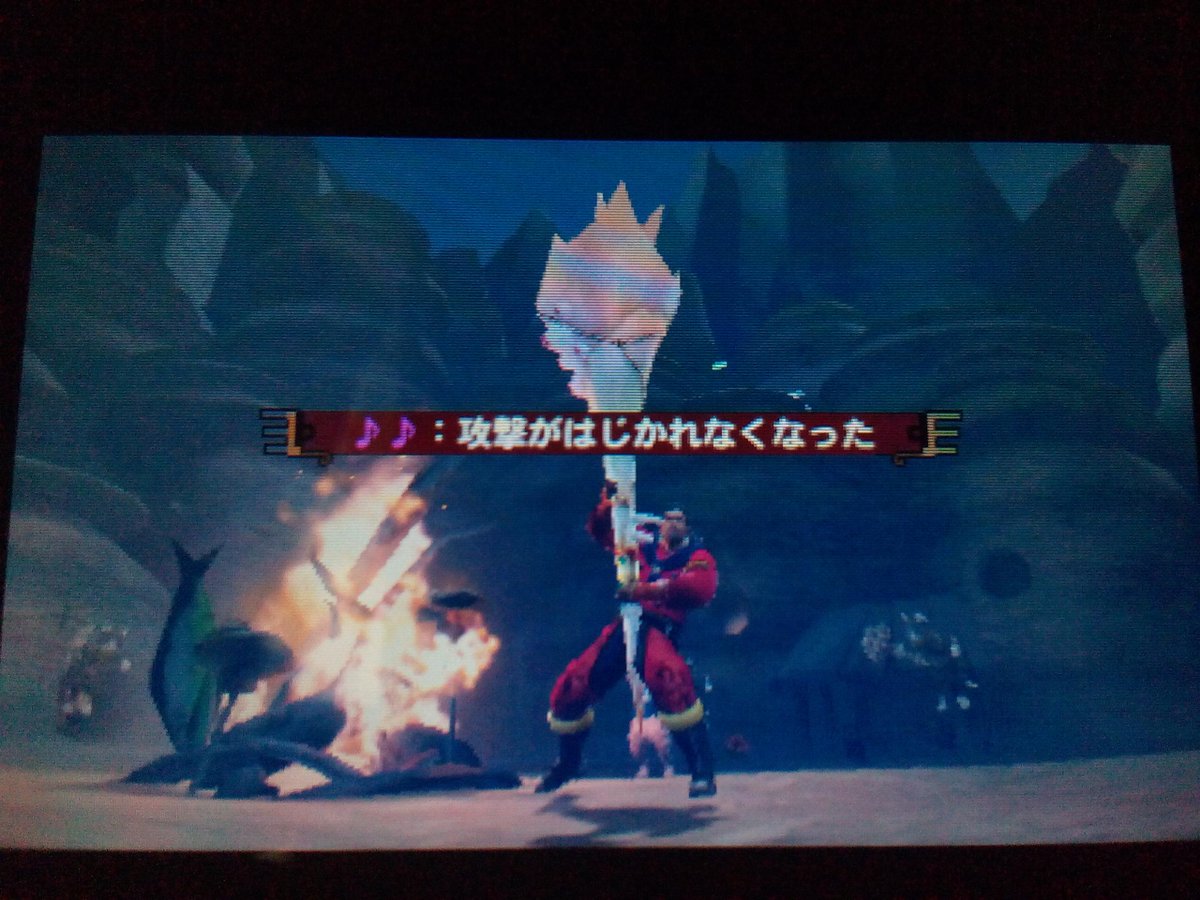 ディアブロス A Twitter Mhyiankutku 続きです 夜に現れては悪い子 メラルー には御仕置きをして良い子 野良アイルー にはプレゼントを渡し帰ります 後ろ向き画像が変なポーズなのは偶然です 目が良く見ると白目です Http T Co Lpzz0vwxxe