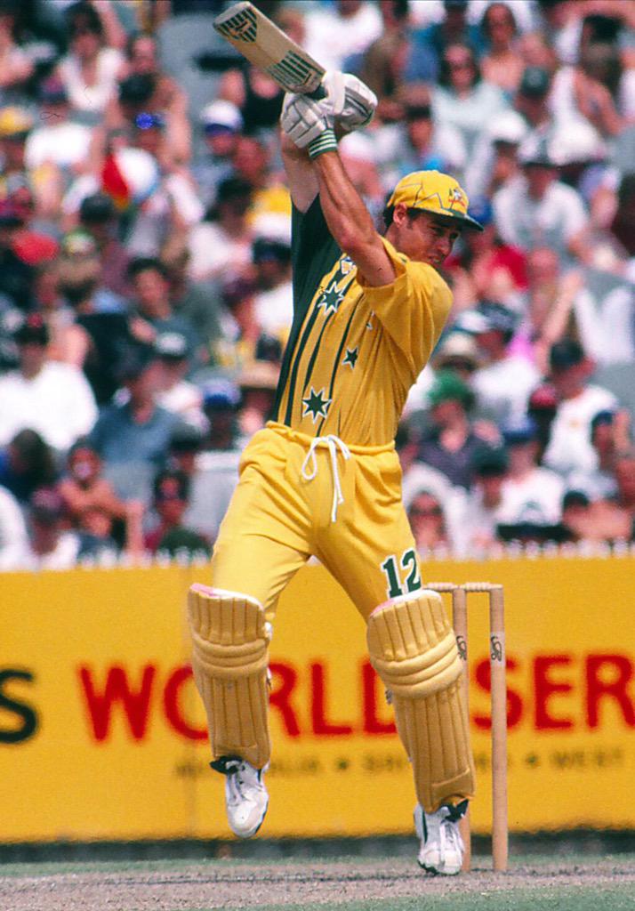 Was Michael Bevan the best limited overs batsmen of his time? Happy Birthday to the Finisher! 
