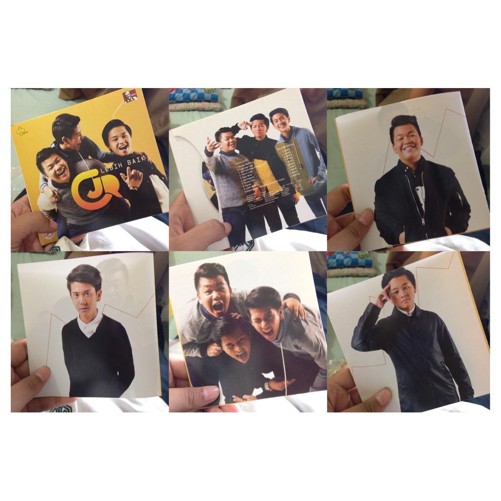 _Comate_Light's tweet image. UDAH PUNYA YE💕 ganteng amat sih😍 @iqbaale @AlvaroMaldini1 @KFCINDONESIA @CJRisCJR