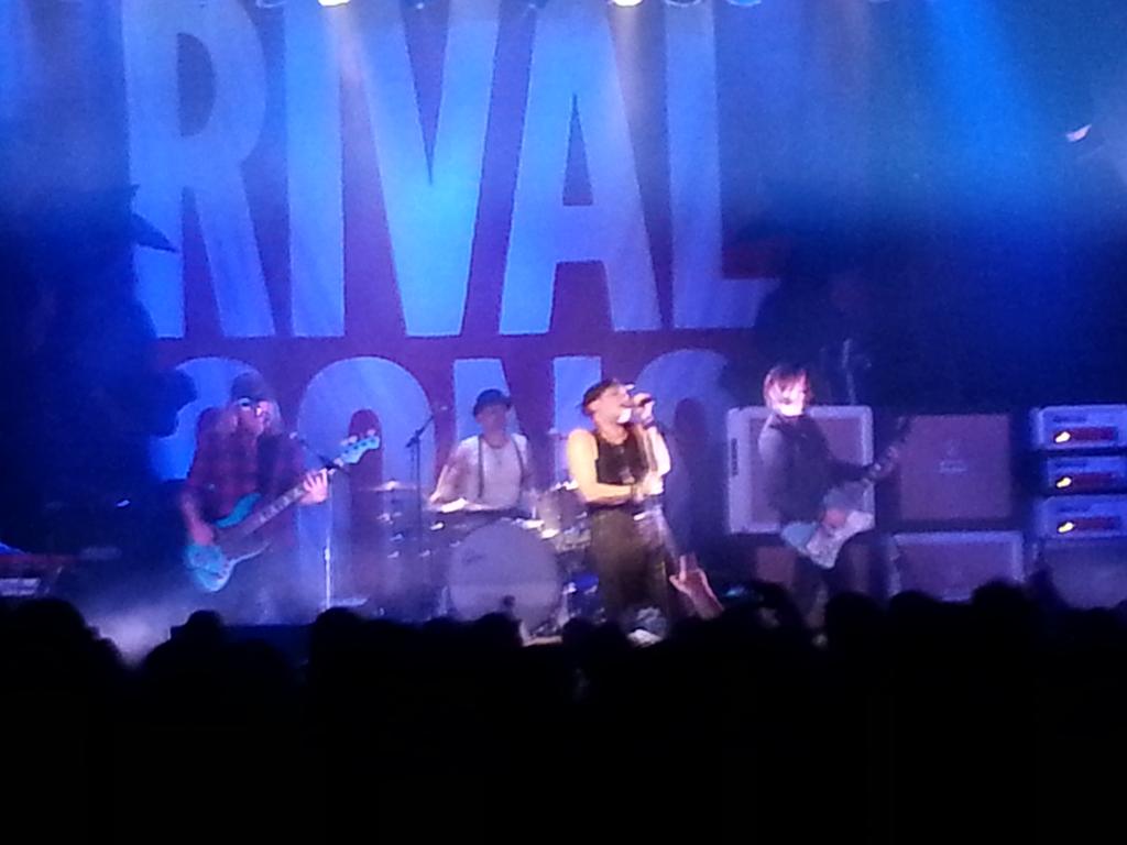 mohr_ron's tweet photo. Rival Sons rocking the Phonix! @rivalsons @949TheRock #MultipleEargasims #Killermusic #fukinawesome! http://t.co/0HcsctZFfJ