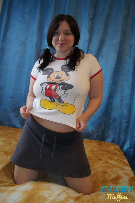 Lots of new chubby teens like Kristyn at http://t.co/XdcgBZCrSR #bbw #chubbychaser #pigtails #hugetits