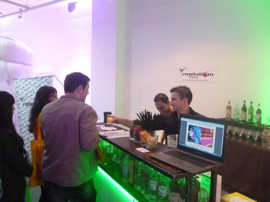 bartemptations's tweet image. Jornada nº36 de @Casamientos_OL con @bartemptations un Exito Total! Gracias a todo el equipo por la buena onda.