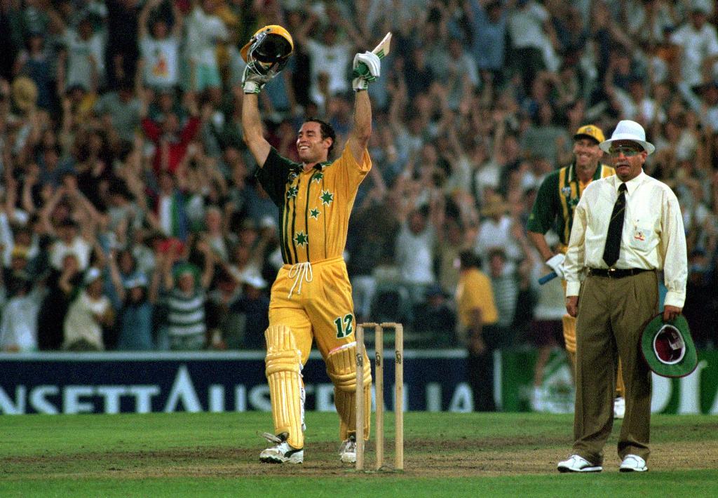 Greatest limited overs cricketer of his generation, happy birthday Michael Bevan. 