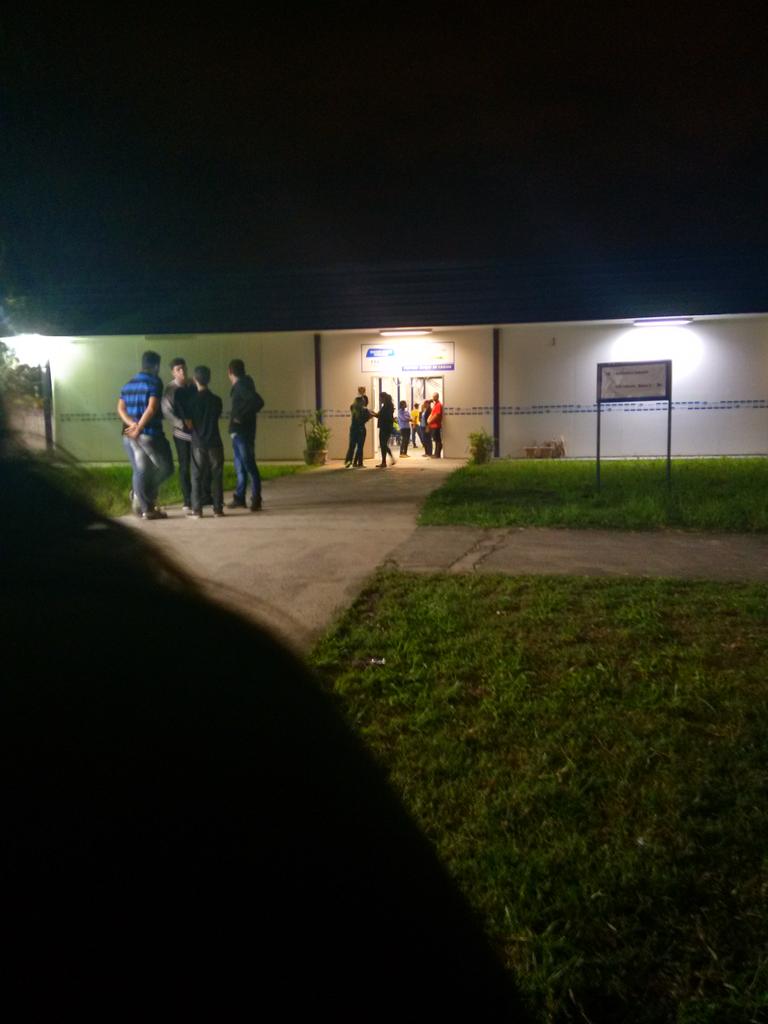 Igortrajanoo's tweet image. #FAETERJ hj tava com um clima ⛄❄📚🔌📲