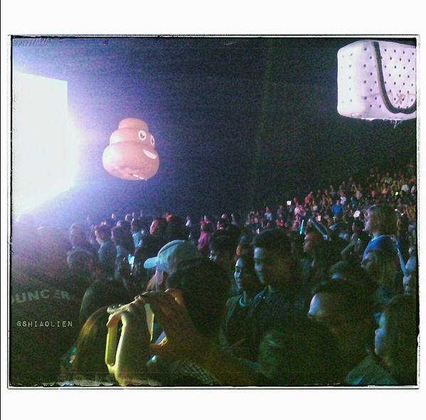 engineermataRAI's tweet photo. Ang cute nung mga pina-float ng fans no Katy Perry kagabi. πππ
#HiKath&DJ πππ #Stolen http://t.co/IzOpxNB5hm