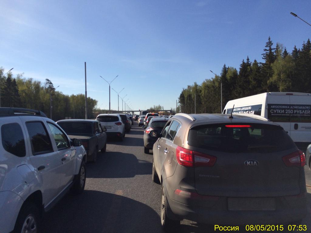 Jilposelok's tweet image. В порт полный и безнадёжный стояк!!
#Домодедово #аэропортдомодедово