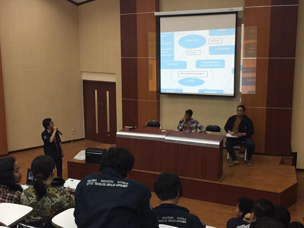 KMK_Ignatius's tweet photo. Pemaparan calon ketua kmk no urut #2 Vincent http://t.co/gBAyUFTvRF