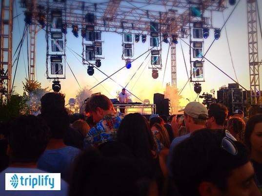 Gday_UK_'s tweet photo. #FlashBackFriday to #SetsOnTheBeach one of #Perths best #MusicFestivals! #Beach #Triplify http://t.co/WZ2Lxqatya http://t.co/lA1ogytFBB