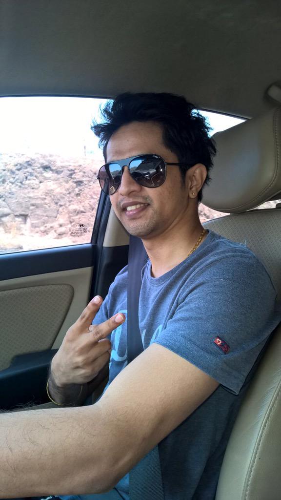 magareankit's tweet photo. On d way to #PANCHGANI for #MBCL #CLASSICNASHIK #MARATHIBOXCRICKETLEAGUE #MBCLFEVER #PLAYFAIRPLAYHARD http://t.co/1nB67SAwOC