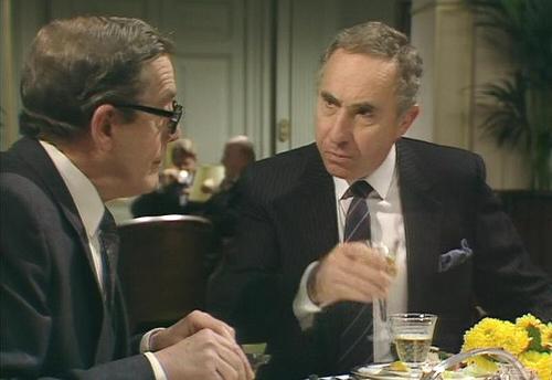 absoluteradio's tweet photo. Time for the Classic #SitcomMoment - Yes Minister!
@OC #OC http://t.co/sbQ9FHmVgP