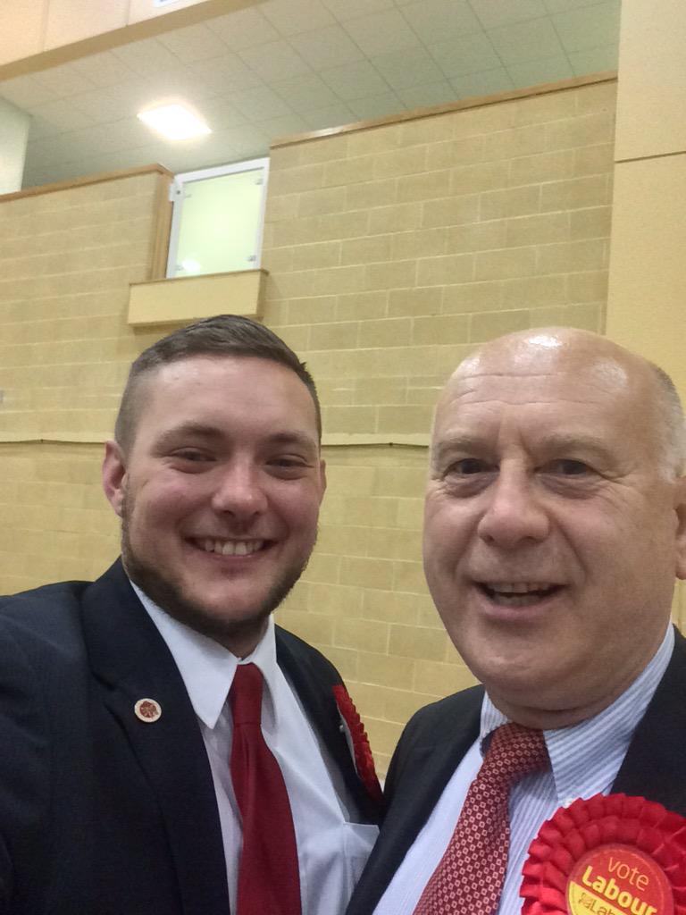 RedHen90's tweet image. With the great @Mountainin2015 after becoming second party in Mid Sussex #Mountainin2015 #noukip #nolibdem