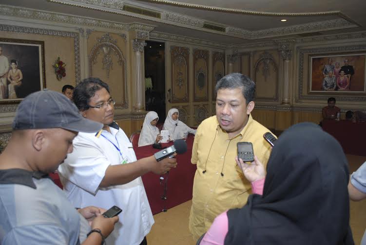 Dukung Pembangunan KTI dari Sulsel | <a href="/Fahrihamzah/">#AyoMoveOn2024</a> #resesFPKS fajar.co.id/fajaronline-su…