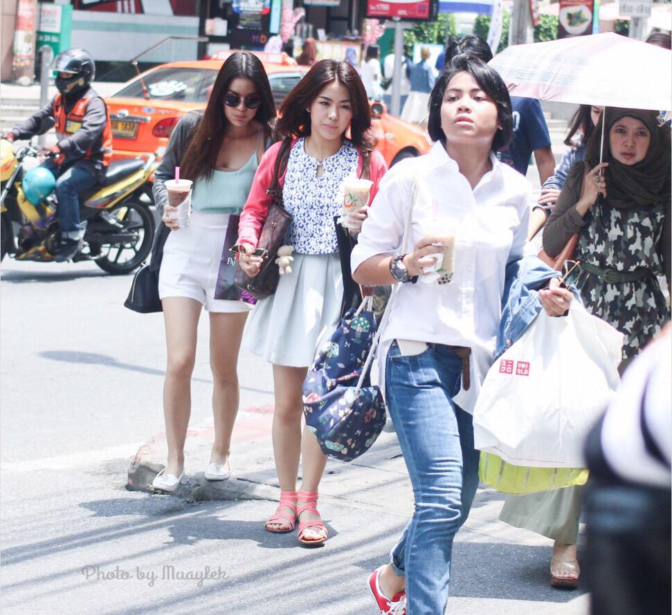 wmlaum_'s tweet photo. Cr.muayleknp
3 สาวเข้าตึกวันนี้คะ🐻🐷🐢 #powerpuffgirls #thestar11 http://t.co/RAxRRIU3x2