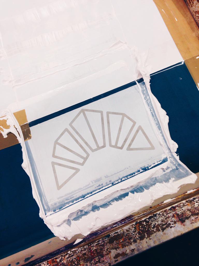 laurabroux's tweet photo. Silkscreening the @antwerpenproeft uniform for the #Konditori bakery at #CtrlCopy! #graphicdesign http://t.co/EfXEiaAbKK