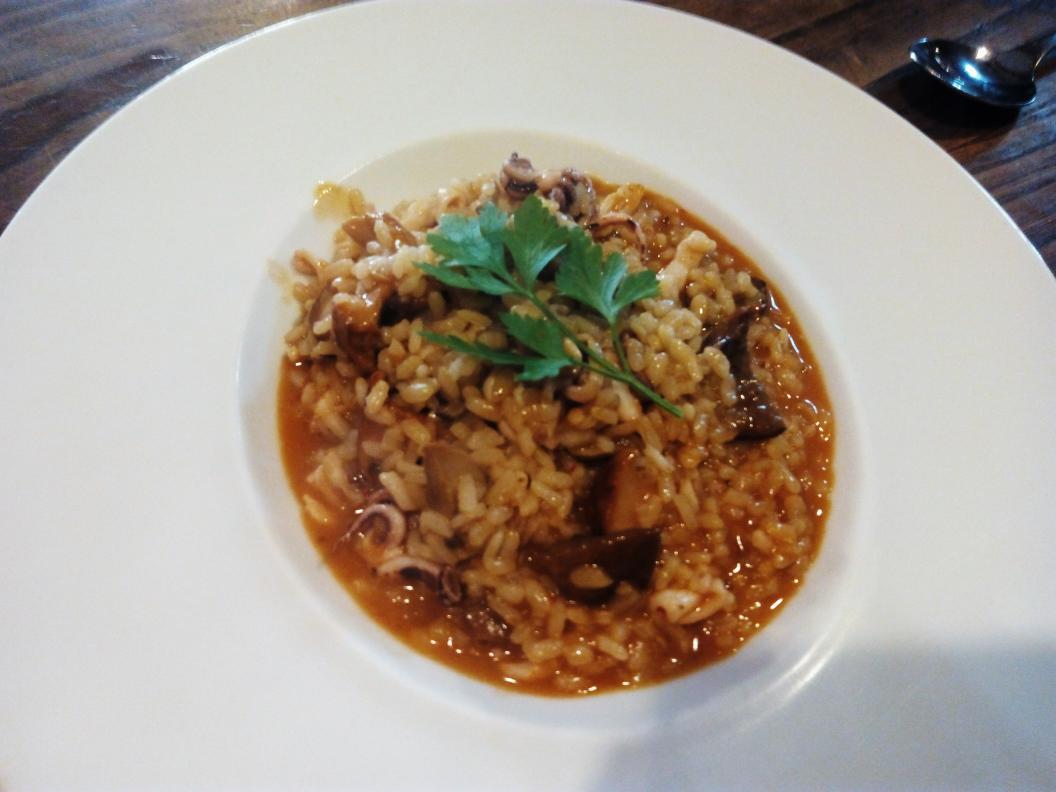 Nuestro arroz con chipirones y esas maravillosas setas.